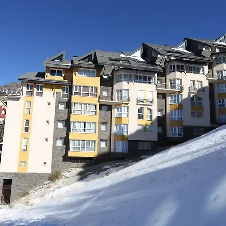 Miramar A Pie De Pista - Atico 3 Y 2 Banos * Sierra Nevada